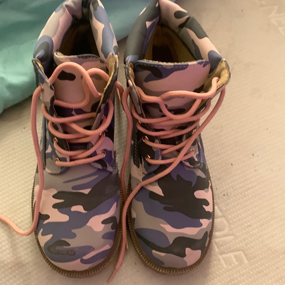 pink camo boots